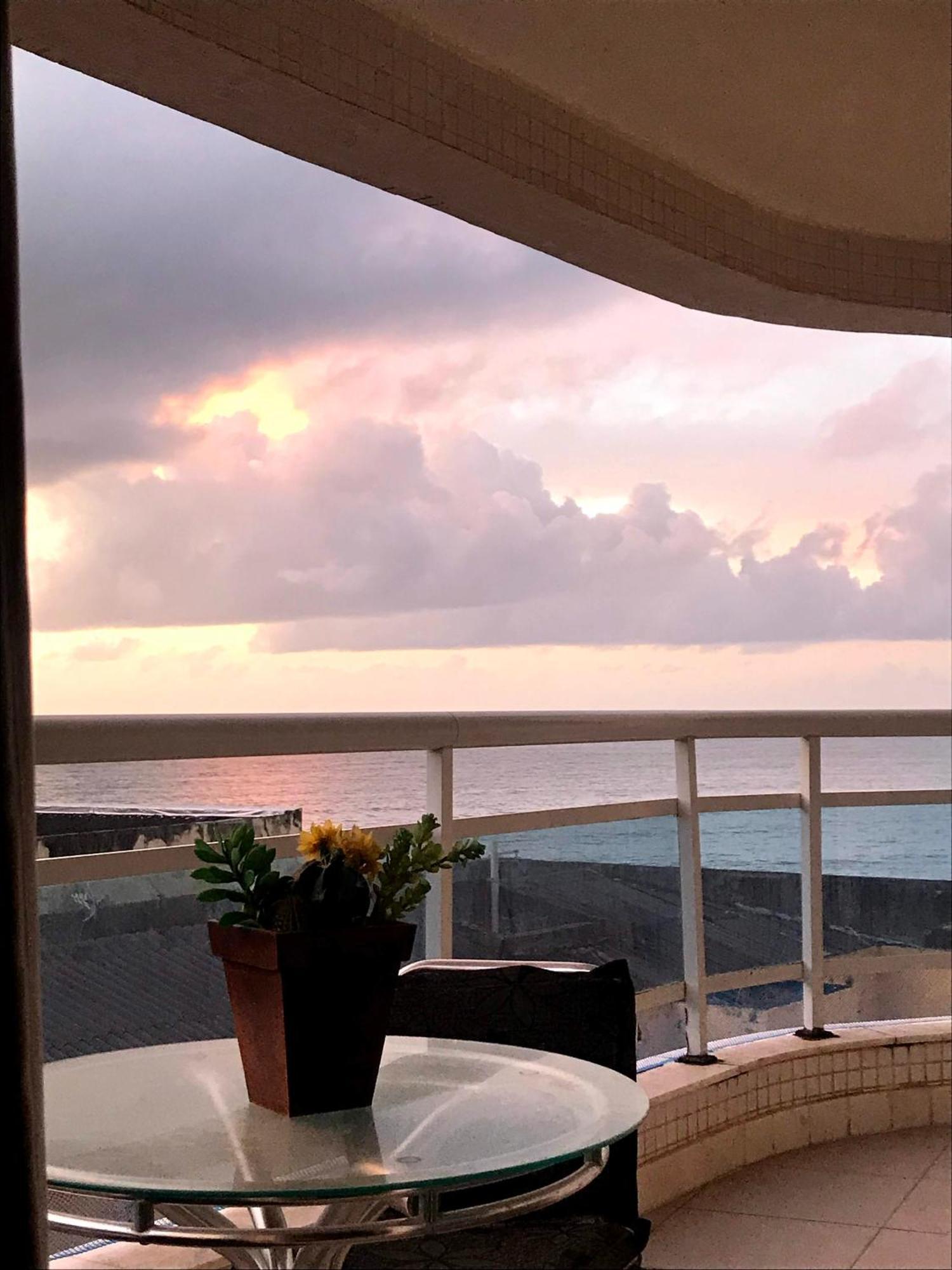 Apartamento Ondina Porto Com Vista Para O Mar Salvador Bagian luar foto